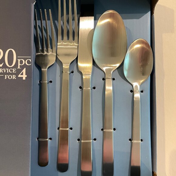 Godinger Lola Matte Stainless Steel 18/10 Stainless Steel 20Pc Flatware Set - Picture 6 of 11